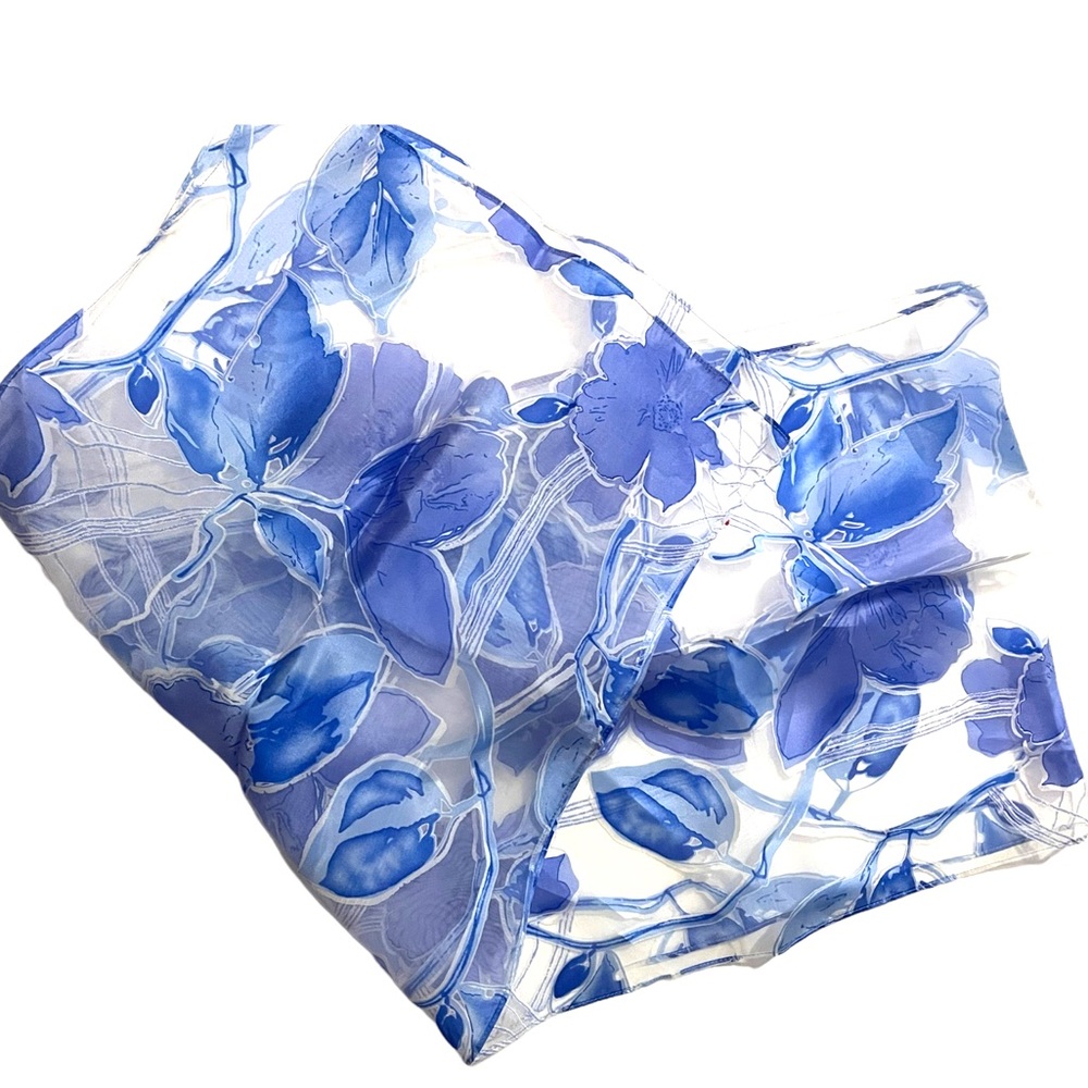 Vintage 1950s Sheer Blue & white lovely flower scarf  Chiffon